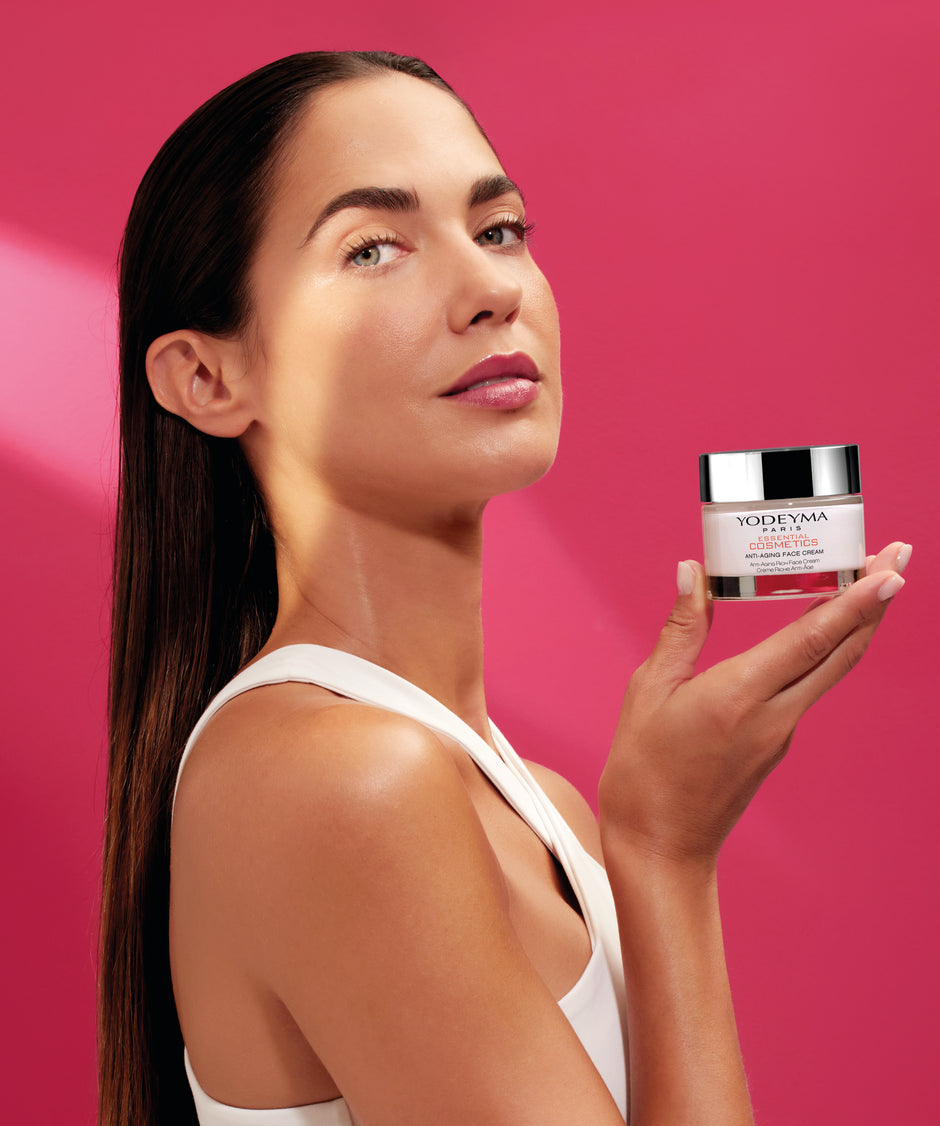 anti_aging_face_cream_modelo